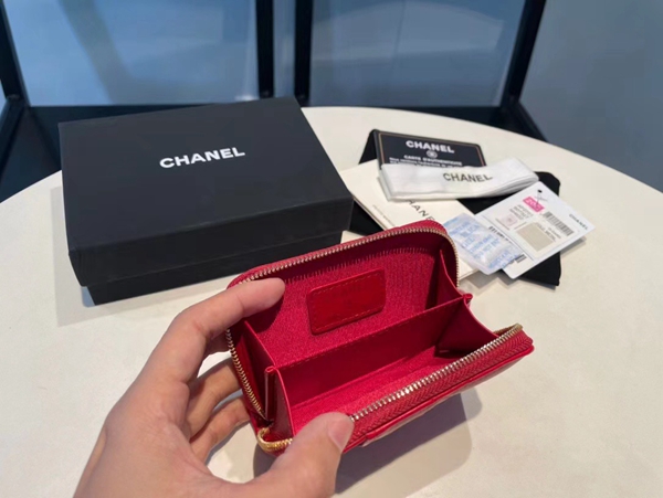 シャネル財布着用イメージ